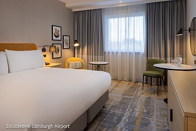 Doubletree Edinburgh Airport Bedroom